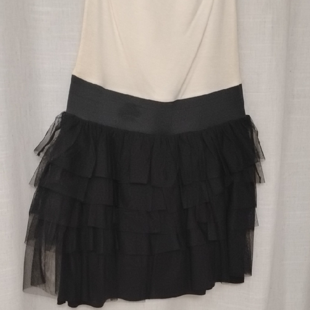 Miley Cyrus Size Medium Cream Sleeveless Top With Ruffle Dress Skirt Y2k